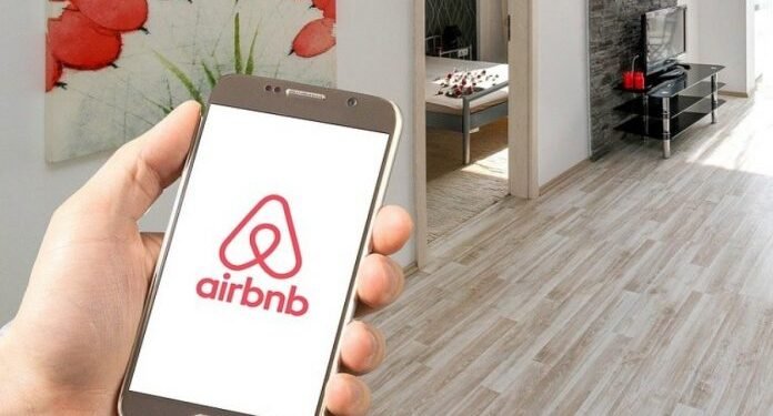 Cuál es el enredo entre el sector turístico dominicano con Airbnb