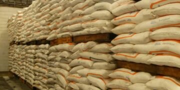 Llegan 20 mil toneladas de azúcar para garantizar el abastecimiento en el mercado local