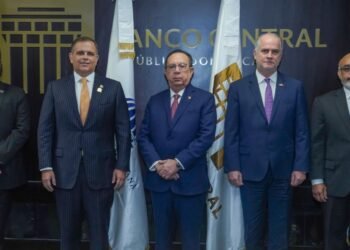 República Dominicana busca alcanzar grado inversión crediticia