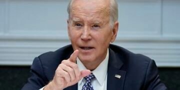 Biden autoriza nuevas perforaciones petroleras en el Golfo de México