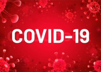 El covid-19 «está aquí para quedarse», afirma el director general de la OMS