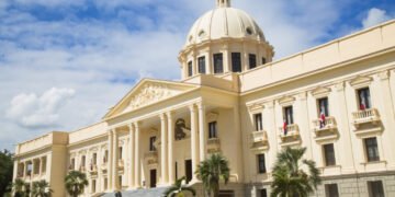 Ejecutivo emite decreto que regula el registro de vehículos de motor y remolques