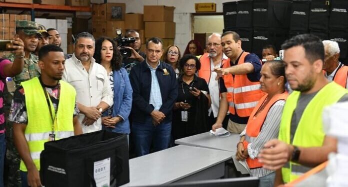 JCE inicia proceso de distribución del kit electoral para las primarias