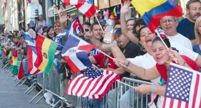 Población latina en Estados Unidos es la quinta economía mundial, según estudio