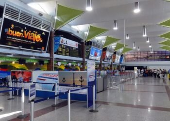 Embajada de EE.UU en RD y aerolíneas colaboran para detectar viajes ilegales