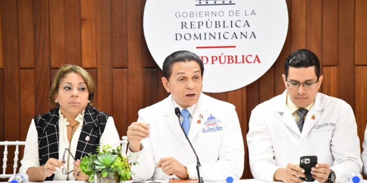 Ministerio de Salud Pública garantiza insumos y atención pacientes con síntomas de dengue