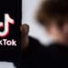 La UE multa a TikTok con 368 millones de dólares por no proteger la privacidad de menores