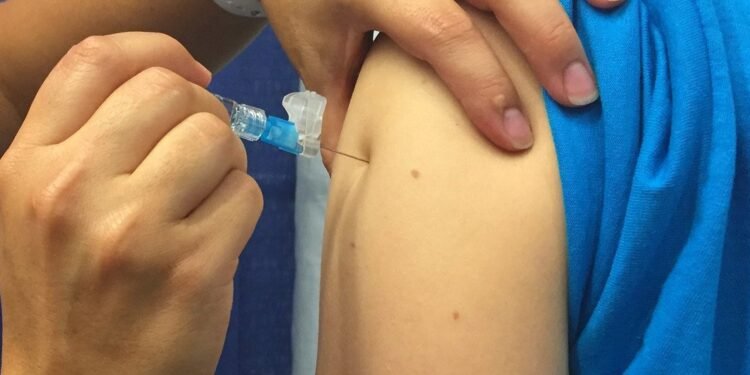 La vacuna contra la influenza evita complicaciones severas en el paciente