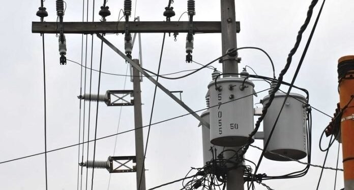 Autoridades anuncian un proceso de readecuación de las redes de distribución de electricidad.