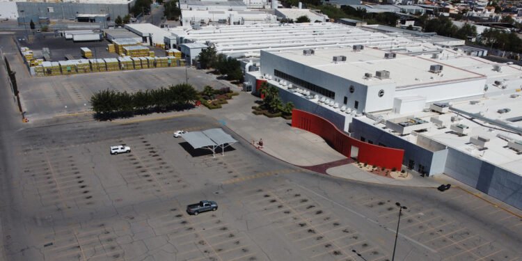 Crisis migratoria en la frontera norte de México detiene las primeras plantas industriales