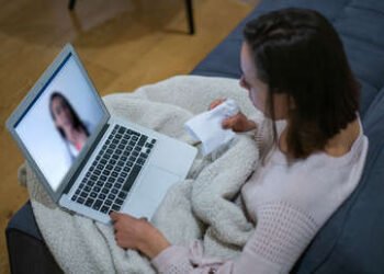 Nueva York es la primera ciudad en EE.UU. en ofrecer kits de aborto ‘a pedido’ por teléfono y cita virtual