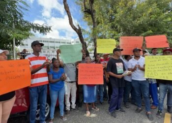 Campesinos de Monte Plata reiteran persecución y despojo de terrenos por militares y funcionarios