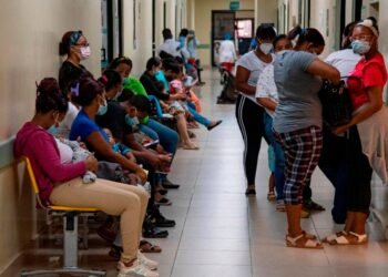 Andeclip: clínicas privadas siguen llenas por sospechas de dengue