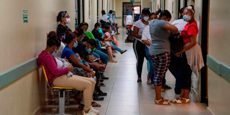 Andeclip: clínicas privadas siguen llenas por sospechas de dengue