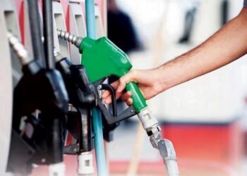 Gobierno mantiene congelados los precios de las gasolinas y el GLP