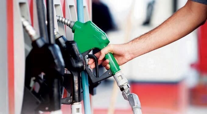 Gobierno mantiene congelados los precios de las gasolinas y el GLP