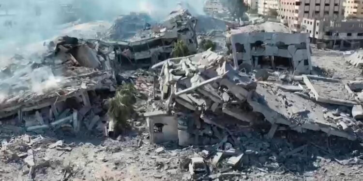 El 70% de la población de Gaza está desplazada y la mitad de casas destruidas