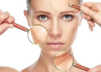 Por qué algunas personas comen y beben colágeno (y cuán cierto es que te hace parecer más joven)