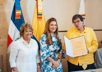 ADN reconoce como hijo adoptivo de Santo Domingo a Gabriel García Márquez