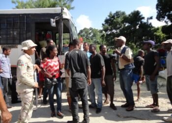 Migración anuncia construcción de centro retención para extranjeros ilegales