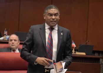 Senador Yvan Lorenzo se manifiesta esperanzado que informe de Comisión de la OEA sobre el diferendo con Haití sea apegado a la realidad