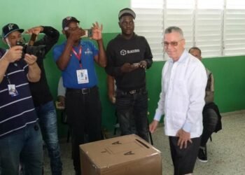 “En altos niveles decidieron que no va” dice director de comunicaciones del alcalde Manuel Jimenez