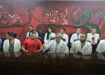 Médicos residentes del Hospital Moscoso Puello llaman a paro laboral para este lunes y martes