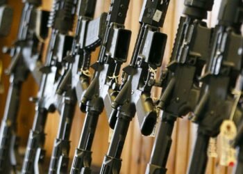 Fabricantes de armas de EE.UU. calculan los beneficios obtenidos por el conflicto en Ucrania