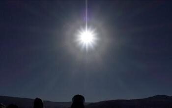 Expertos advierten a dominicanos no usar radiografías ni gafas de sol para ver eclipse del sábado