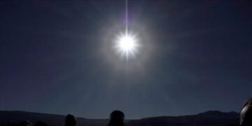 Expertos advierten a dominicanos no usar radiografías ni gafas de sol para ver eclipse del sábado