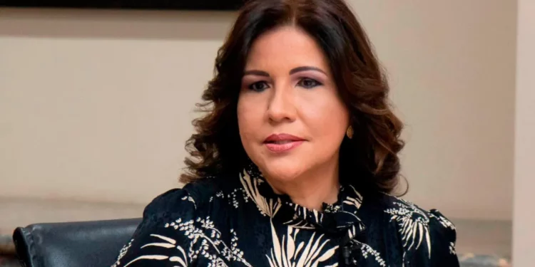 Los pueblos están compelidos a mostrar interés por los sucesos que amenazan la paz mundial, afirma Margarita Cedeño