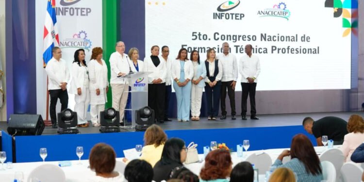 Analizan los desafíos de la Formación Técnico Profesional en V Congreso Nacional