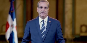 Abinader negoció el contrato de los aeropuertos por otros treinta años
