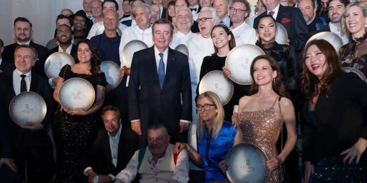 La Chef Tita Hace Historia En La Gastronomía Dominicana Al Ser Galardonada En París