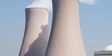 Dato que necesitas saber: el humo que sale de las centrales nucleares no es tóxico o radiactivo