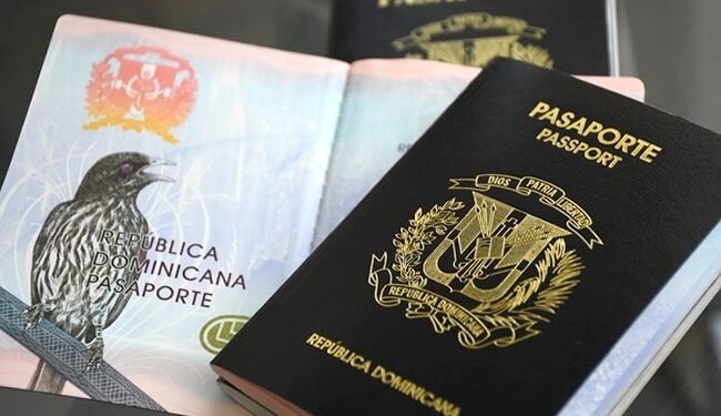 Los problemas del pasaporte dominicano: Países han exigido visado a pasaporte diplomático de Abinader
