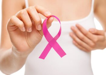 Un doble ataque a proteínas puede frenar un cáncer de mama agresivo