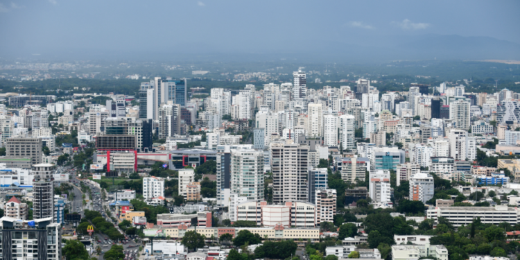 Aseguradores y Reaseguradores dicen mayoría de torres y plazas de Santo Domingo no están aseguradas