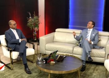 Director observatorio educativo denuncia déficit de calidad y falta de transparencia en compras de materiales del MINERD