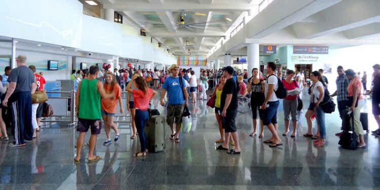 RD recibió US$30,652.8 millones en divisas