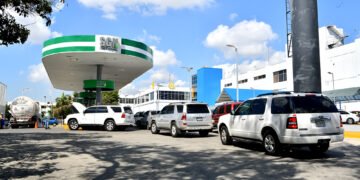 Gobierno promoverá conversión a gas natural del transporte masivo