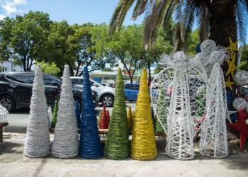 Los charamicos son un emblema navideño que sustenta a decenas de familias dominicanas