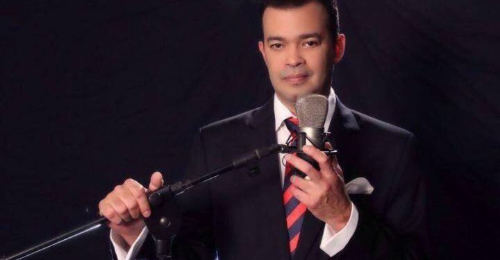 Alex Bueno vive un momento importante en su carrera artística.