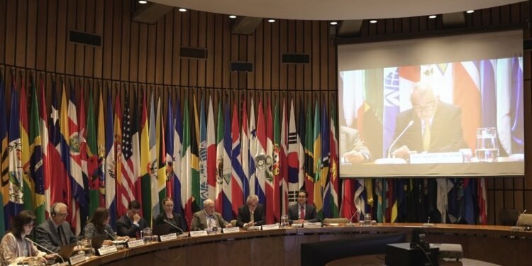 Cepal alerta sobre aumento en pagos de intereses de la deuda de RD y otros países