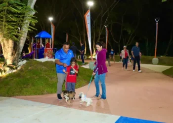 Alcaldía Santiago construyó un parque con área infantil y juegos inclusivos en Villa María