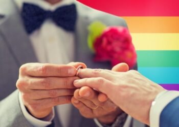 El Vaticano acepta la bendición de parejas homosexuales sin considerarlas matrimonio