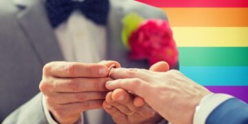 El Vaticano acepta la bendición de parejas homosexuales sin considerarlas matrimonio