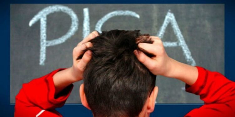 RD por debajo de la media de la OCDE en matemáticas, lectura y ciencia; no hay mejoras significativas