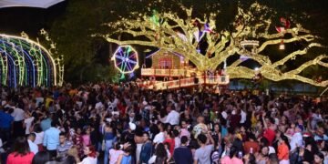 Alcaldía Santiago con atractivos para toda la familia en la Casita de Santa y Árbol de Navidad