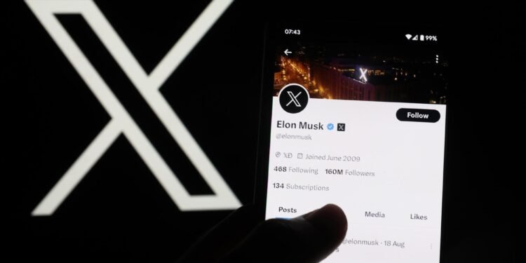 Comisión Europea abre infracción a X por no combatir contenido ilegal y por incitar a la versión premium